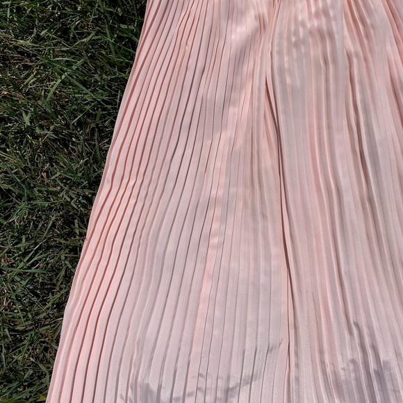 Vintage Pleated Skirt - Picture 3 of 3